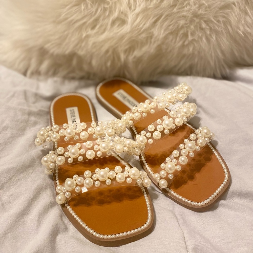 Steve Madden Bridal sandals 🥂 be beautiful pearl embellishment